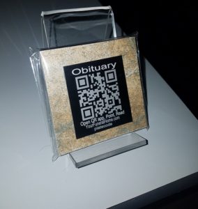 QR 3x3 Tile with Desk Display